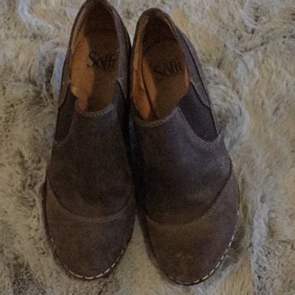 Brown leather heel booties